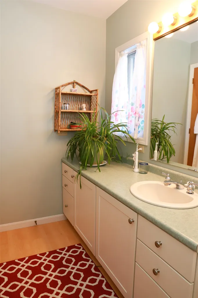 97 Creekside Drive Shelburne VT 05482