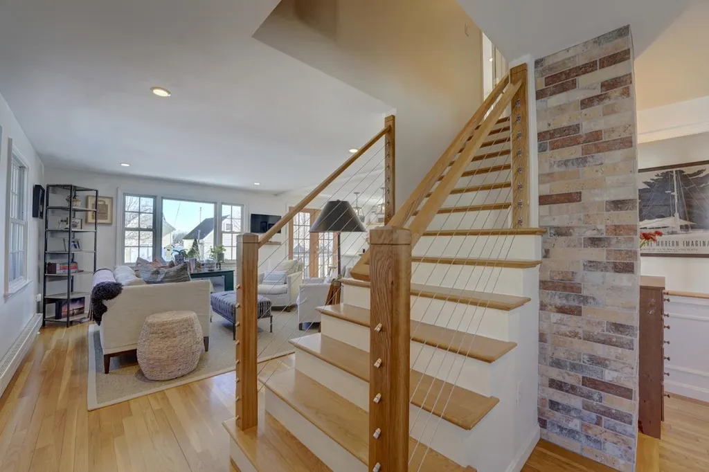 10 Humphreys Court Portsmouth NH 03801