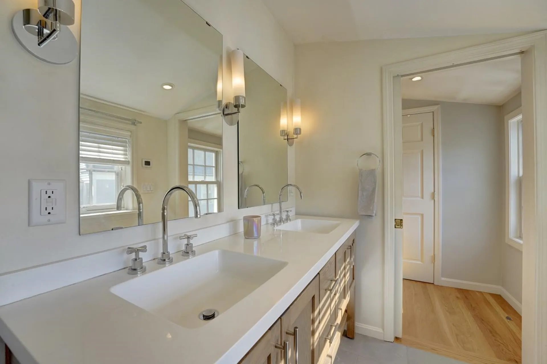 10 Humphreys Court Portsmouth NH 03801