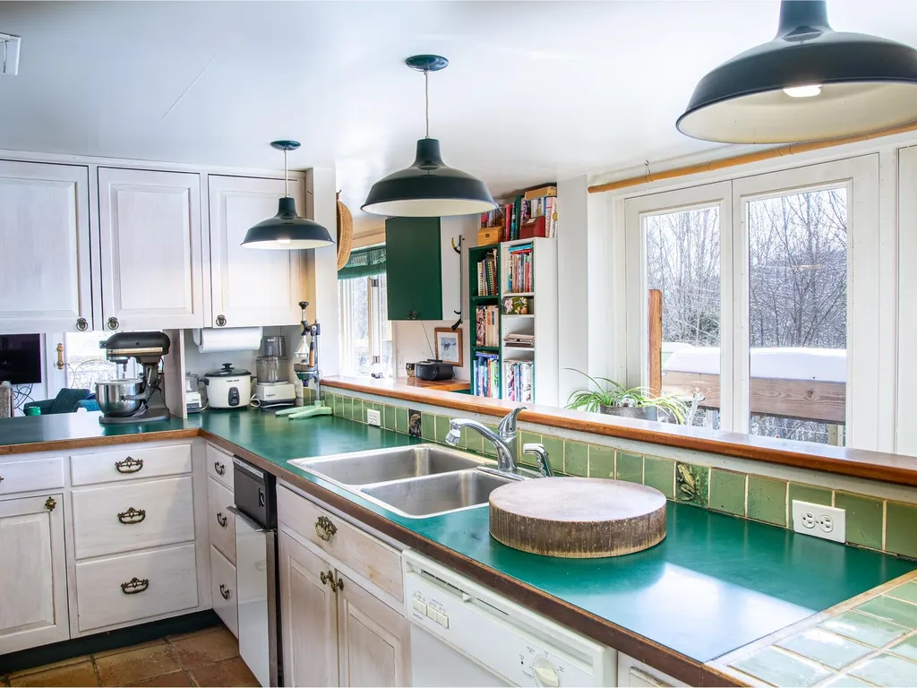 589 Glen View Road Fayston VT 05673