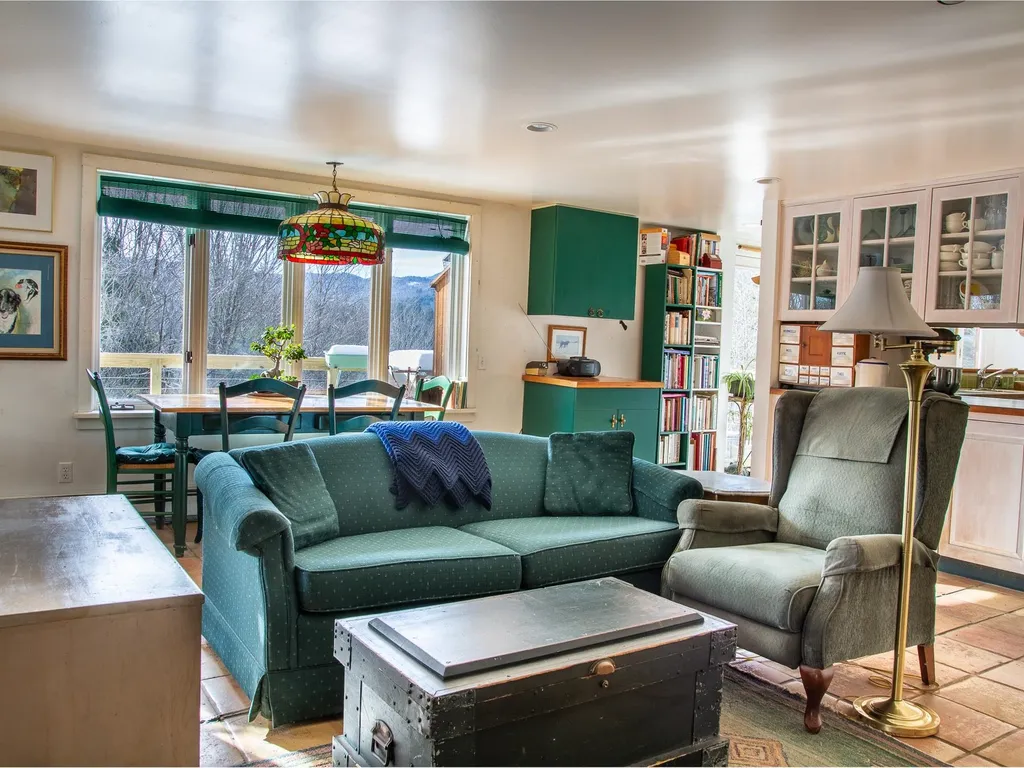 589 Glen View Road Fayston VT 05673