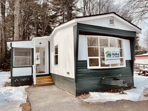 11 Flamingo Drive Concord NH 03303