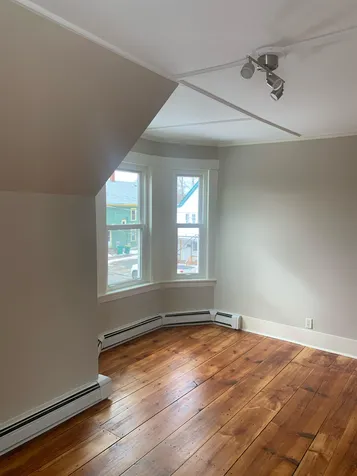 52 Chestnut Street Rochester NH 03867