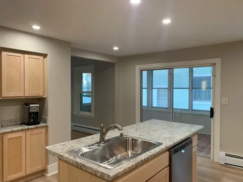 52 Chestnut Street Rochester NH 03867