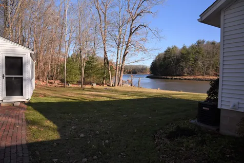 33 Railroad Avenue Newfields NH 03856