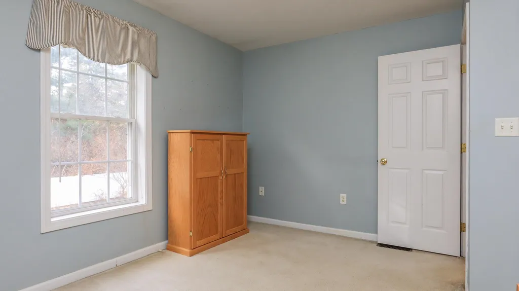 8 Gullane Road Hooksett NH 03106
