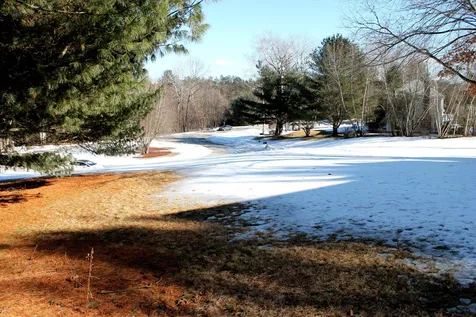 8 Gullane Road Hooksett NH 03106