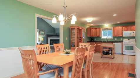 8 Gullane Road Hooksett NH 03106