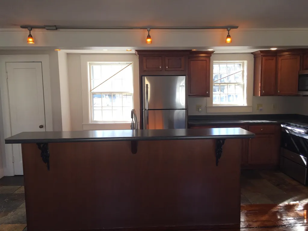 17 Lincoln Street Dover NH 03820