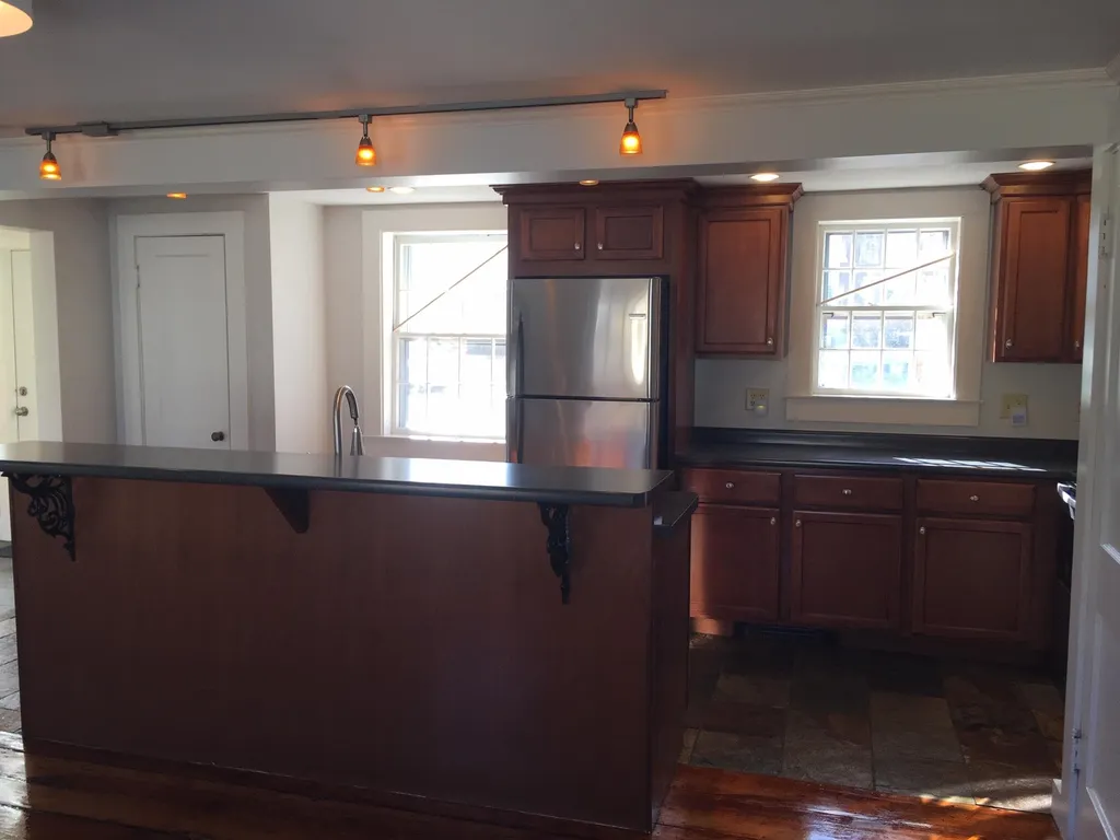 17 Lincoln Street Dover NH 03820