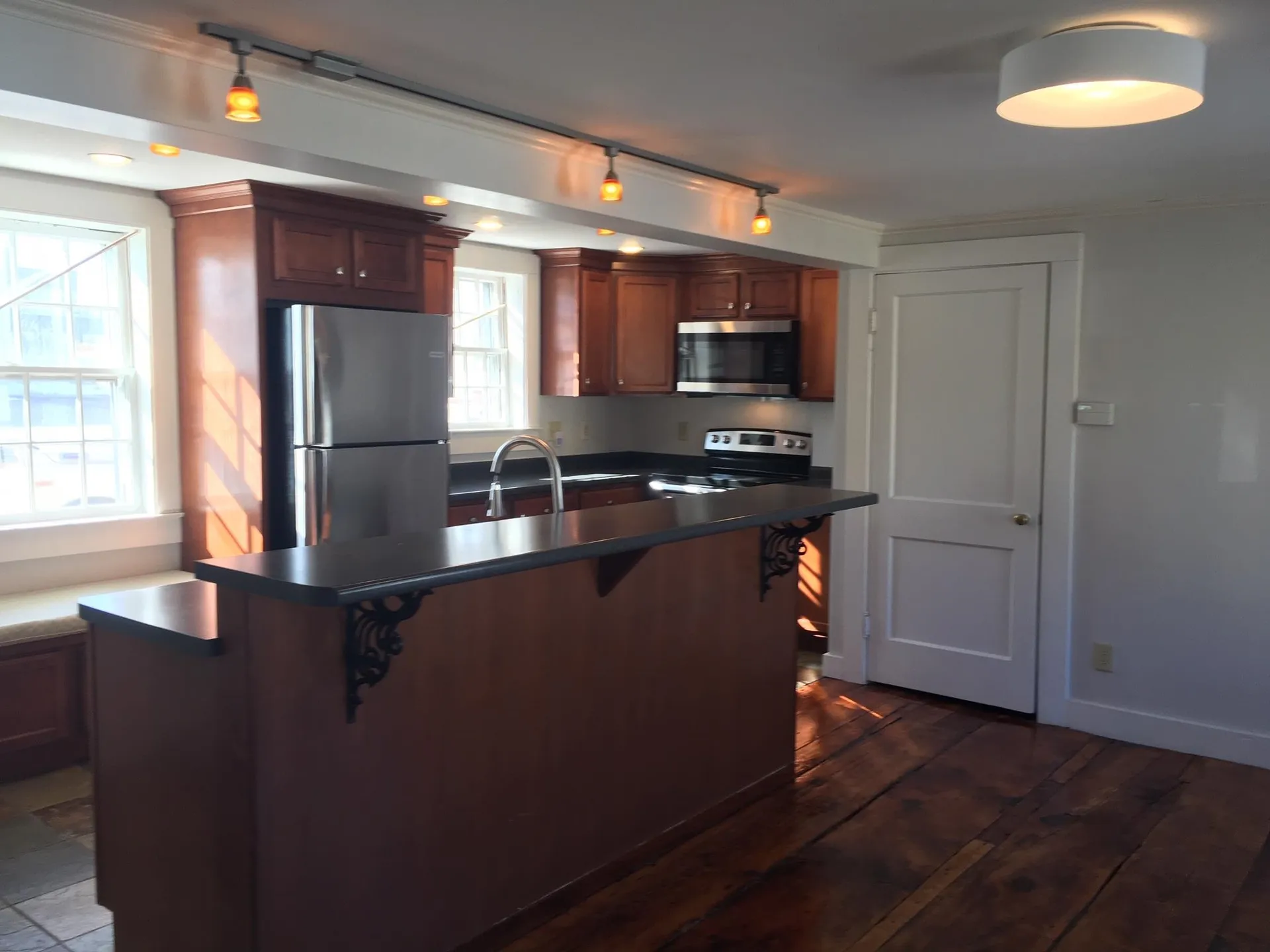 17 Lincoln Street Dover NH 03820