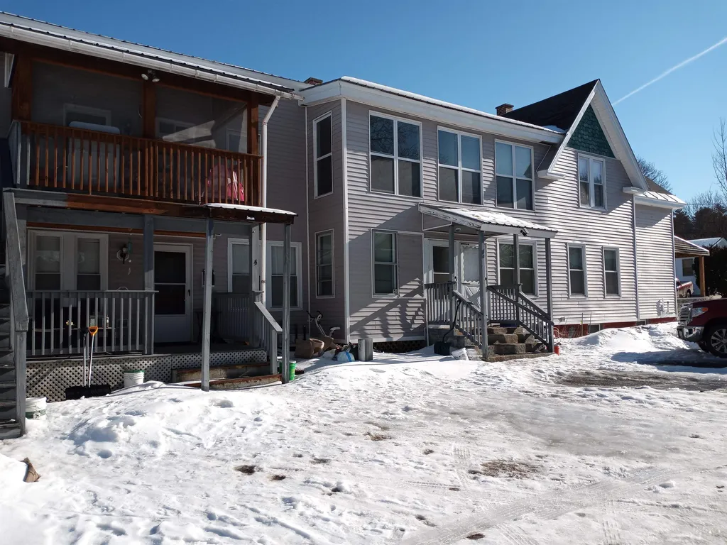 20 Chellis Street Claremont NH 03743