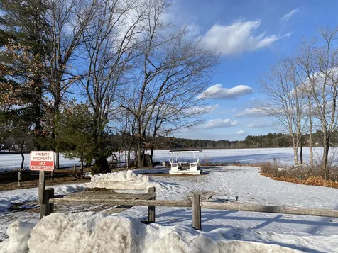 12 Village Lane Hudson NH 03051-3849