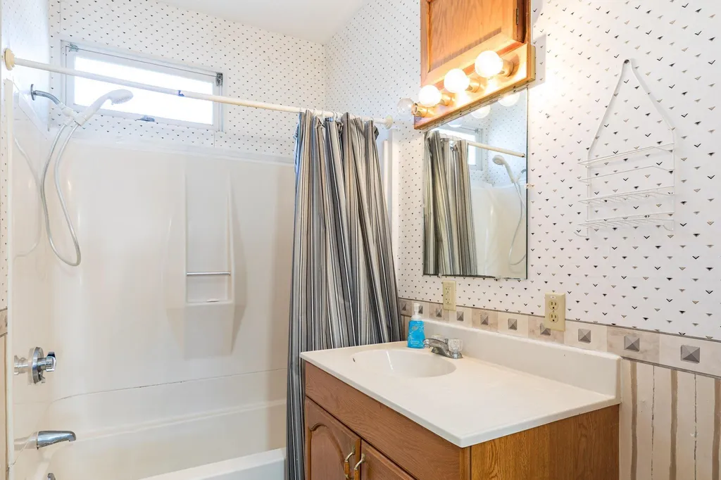 126 Wibird Street Portsmouth NH 03801