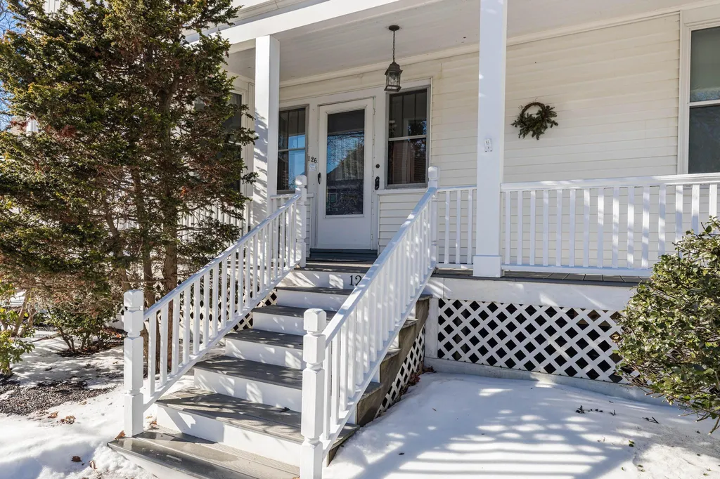 126 Wibird Street Portsmouth NH 03801