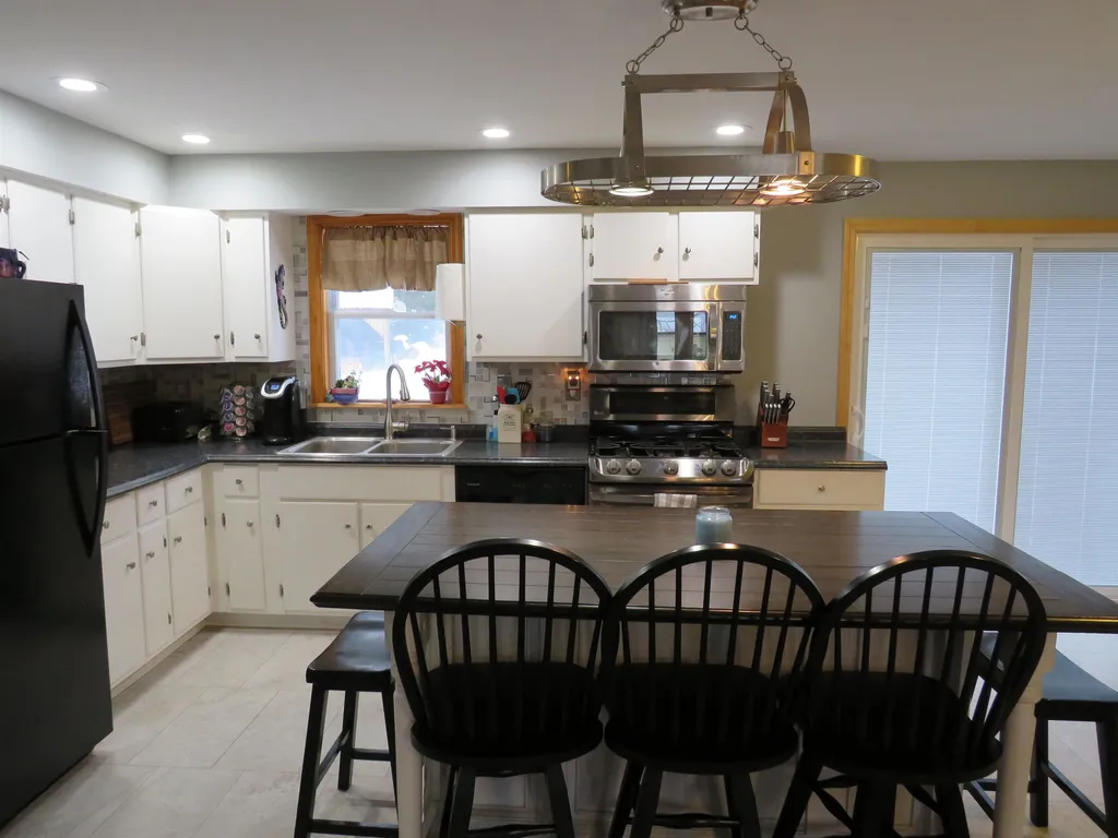 1712 French Pond Road Haverhill NH 03785