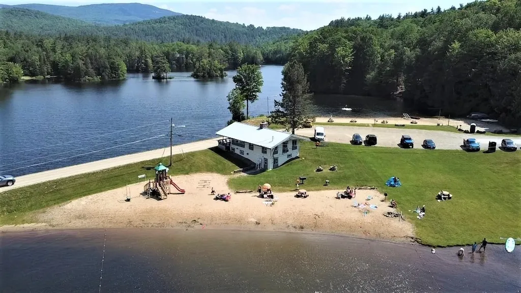 1712 French Pond Road Haverhill NH 03785