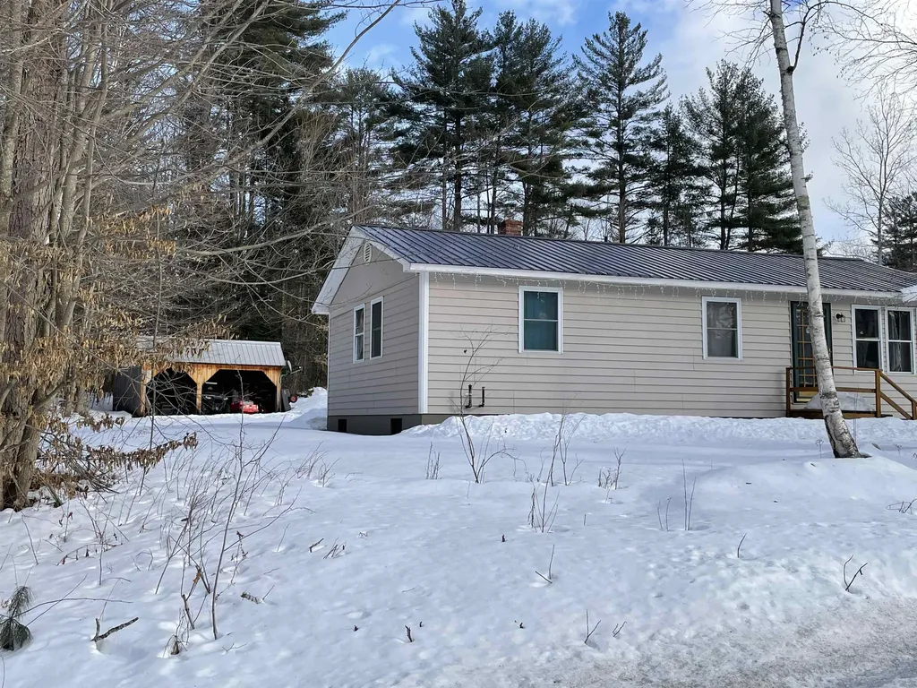 1712 French Pond Road Haverhill NH 03785