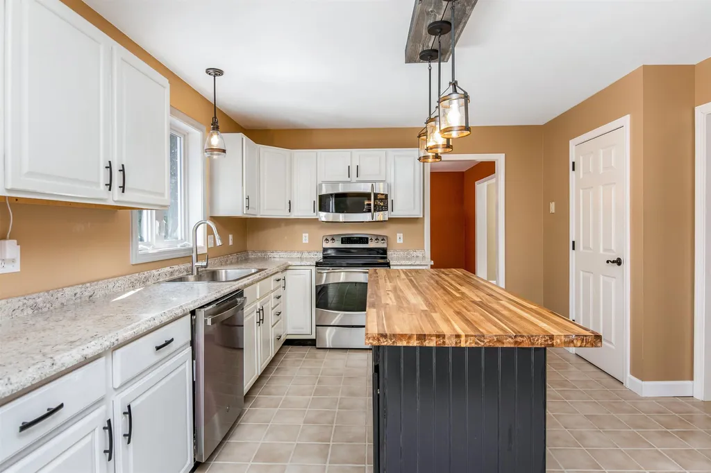 43 Edgewood Drive Colchester VT 05446