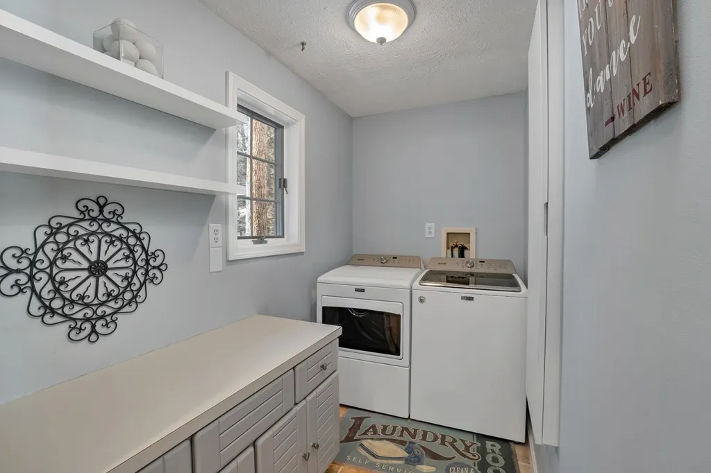 122 Pipers Point Lane Alton NH 03809