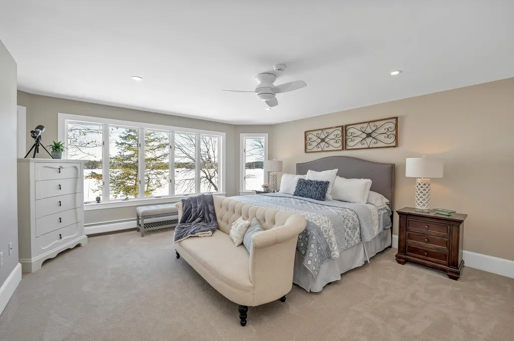 122 Pipers Point Lane Alton NH 03809