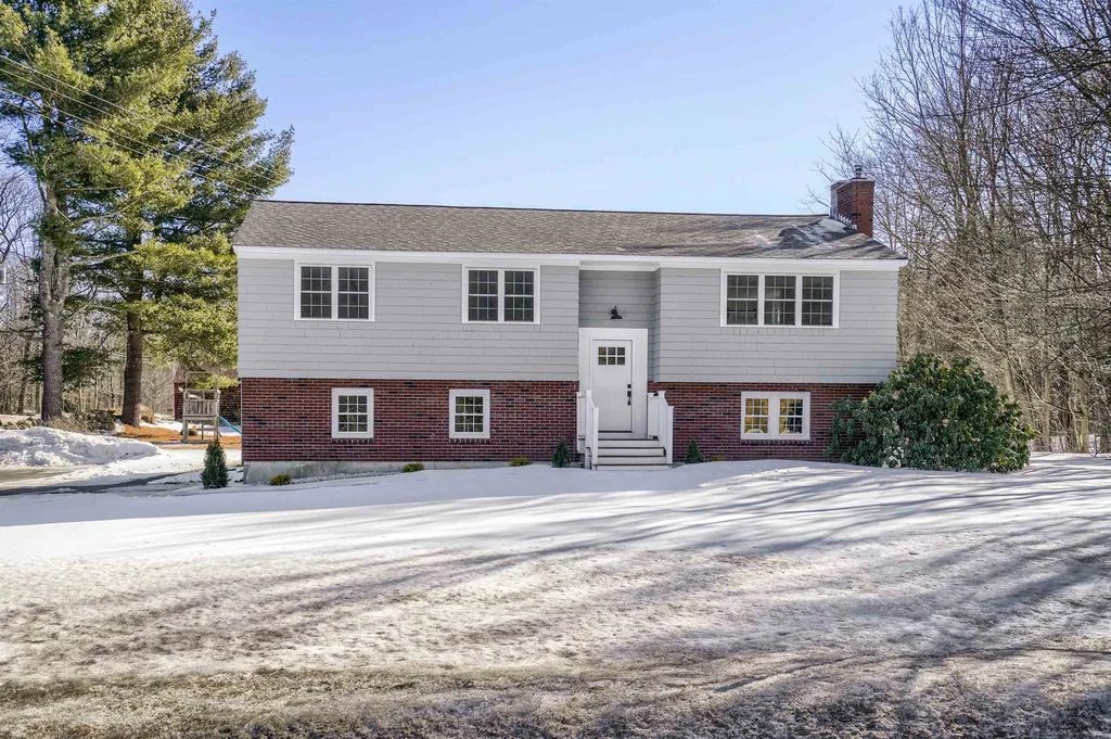 120 Raymond Road Chester NH 03036