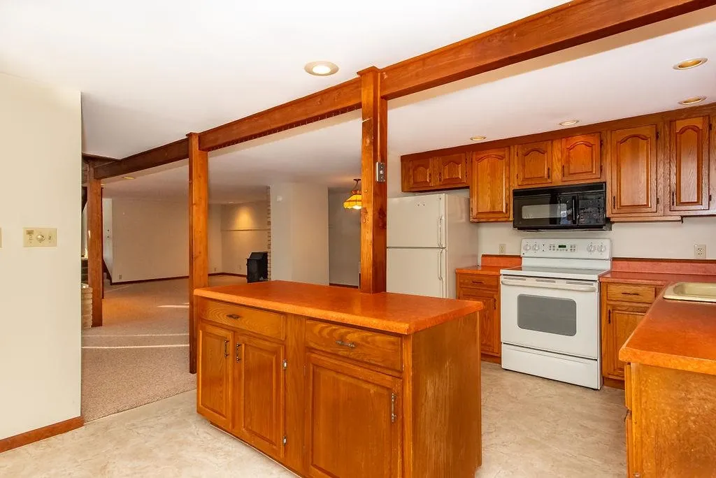 32 Otis Road Somersworth NH 03878