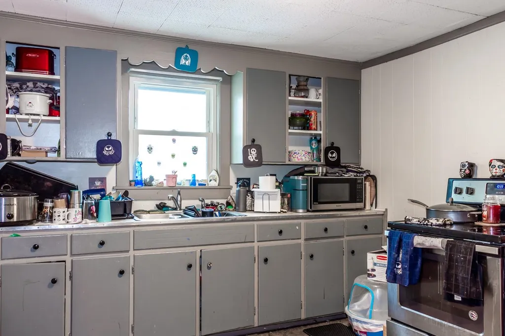 226 Main Street Claremont NH 03743