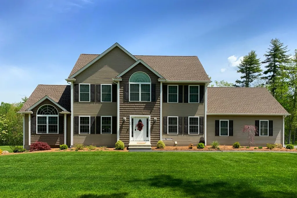 30 Hayden Road Pelham NH 03076