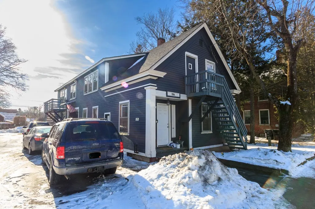 204 Main Street Claremont NH 03743