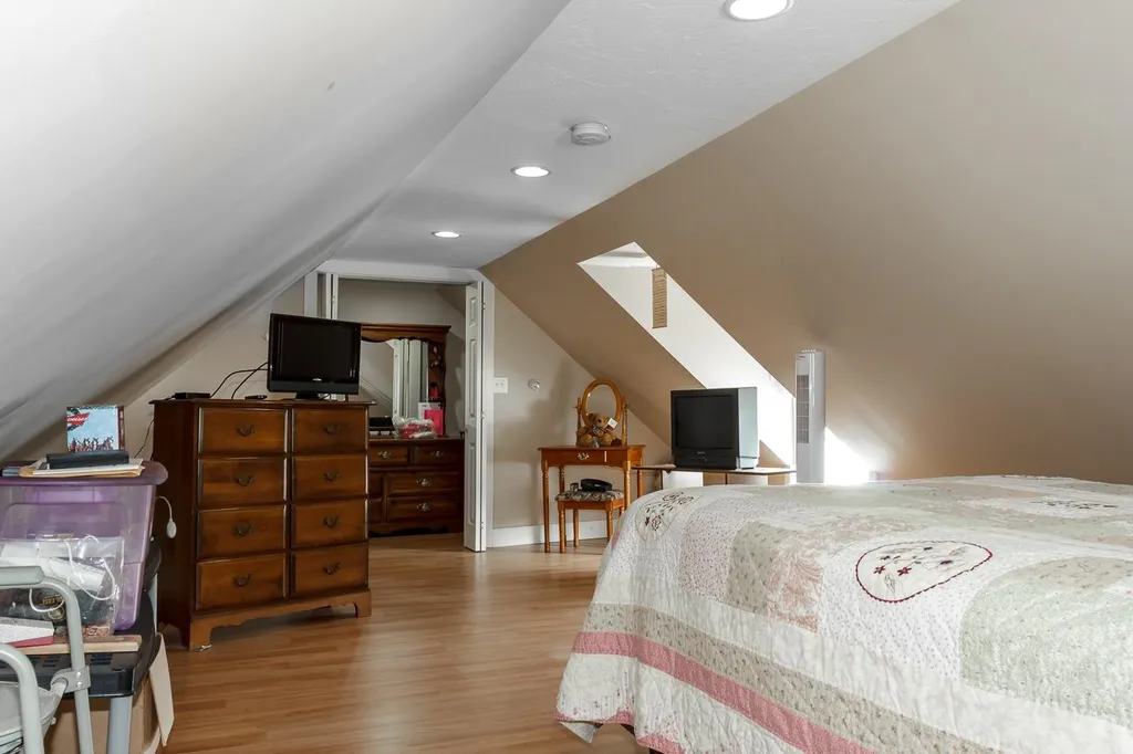 132 Maple Avenue Claremont NH 03743
