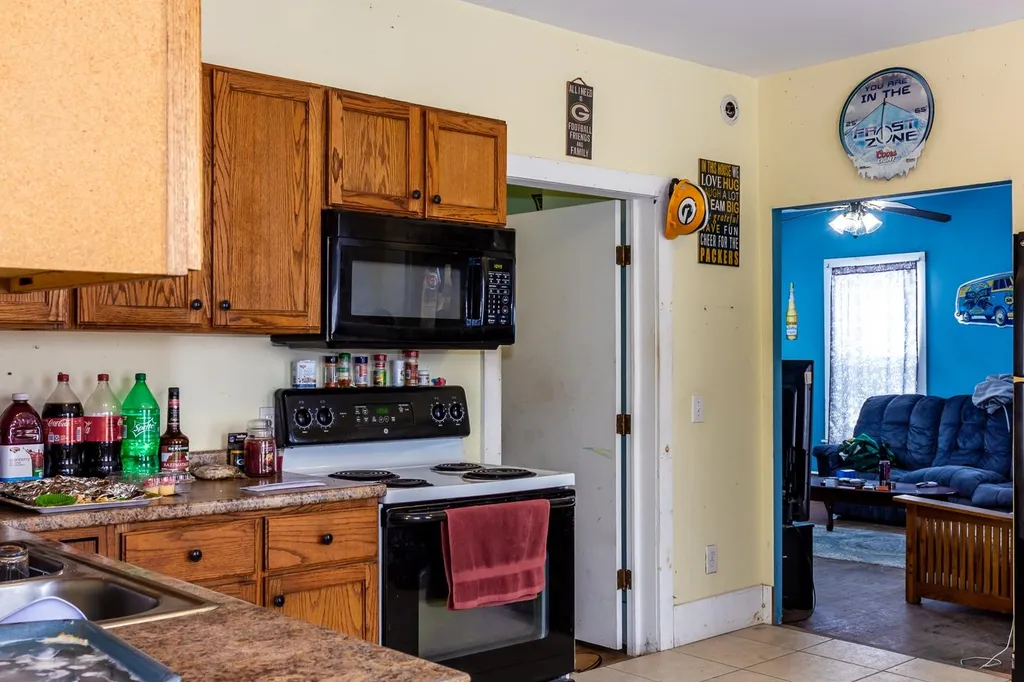 132 Maple Avenue Claremont NH 03743