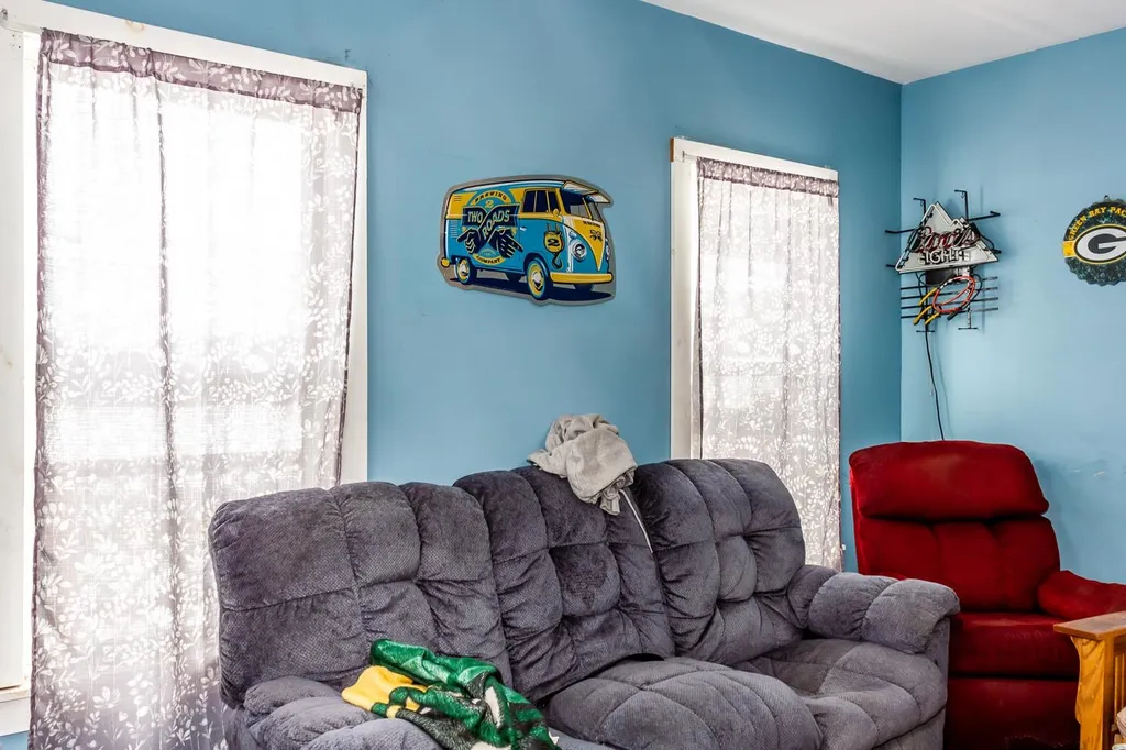 132 Maple Avenue Claremont NH 03743