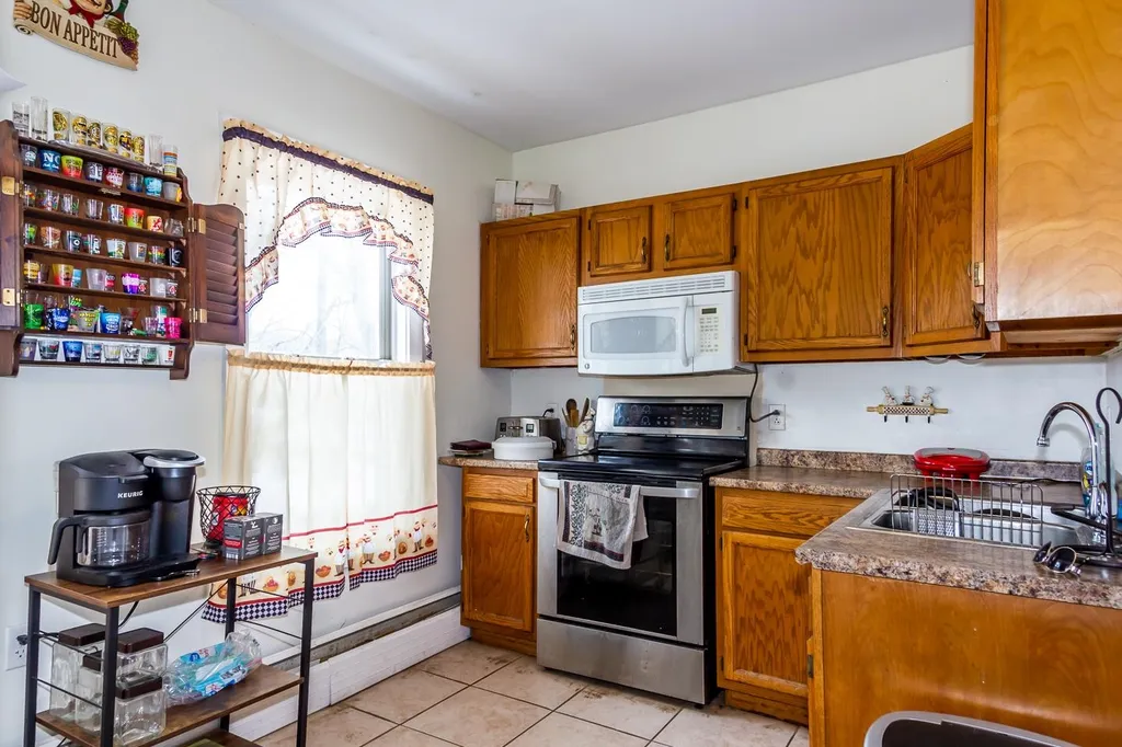 132 Maple Avenue Claremont NH 03743