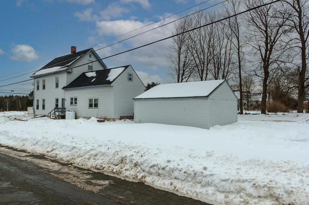 132 Maple Avenue Claremont NH 03743