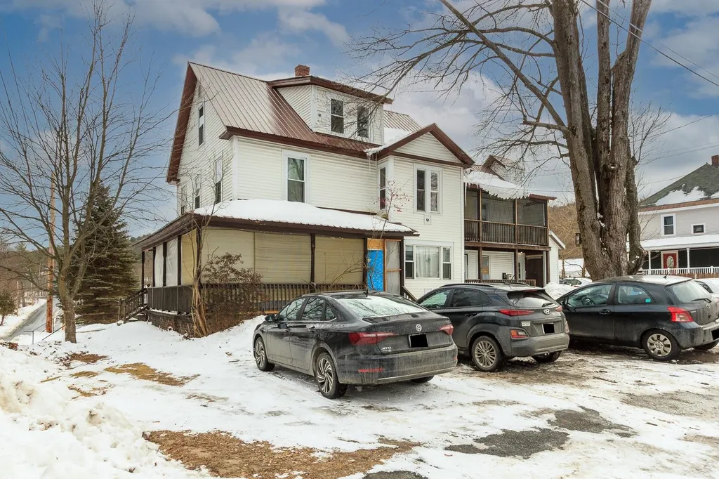 2 Henry Street Claremont NH 03743