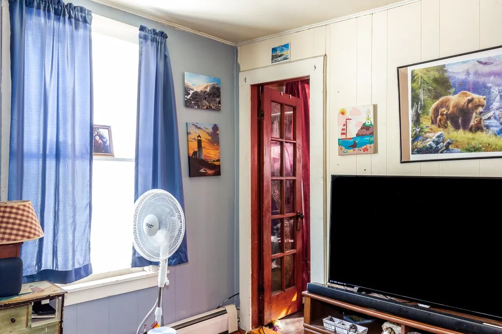 3 Shannon Street Claremont NH 03743