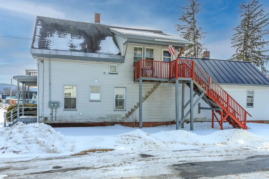 3 Shannon Street Claremont NH 03743