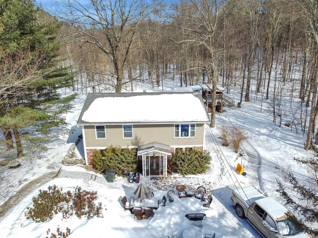 203 Christmas Lane Williston VT 05495