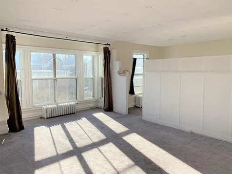 10 Merrimac Street Portsmouth NH 03801