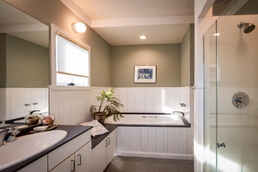 29 Bayview Street Burlington VT 05401