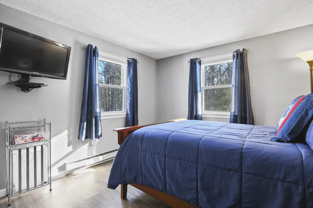 673 Fremont Road Chester NH 03036