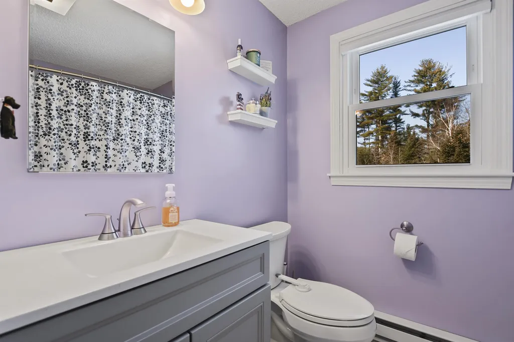 673 Fremont Road Chester NH 03036