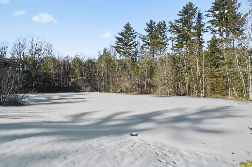 673 Fremont Road Chester NH 03036