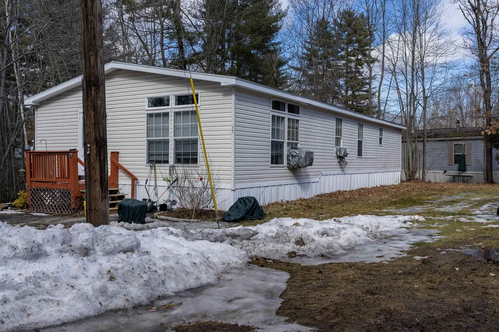 12 Emile Drive Allenstown NH 03275