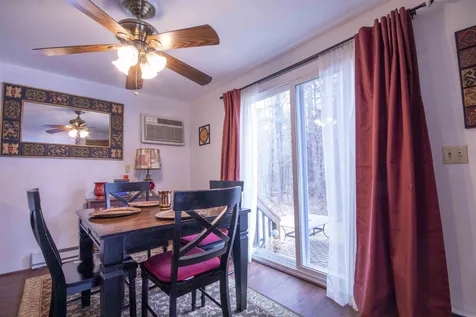 32 Oakridge Drive Londonderry NH 03053