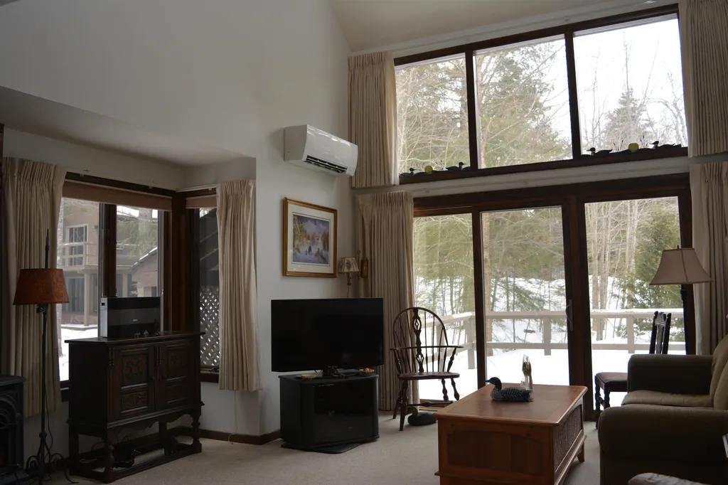 11 Island View Grantham NH 03753