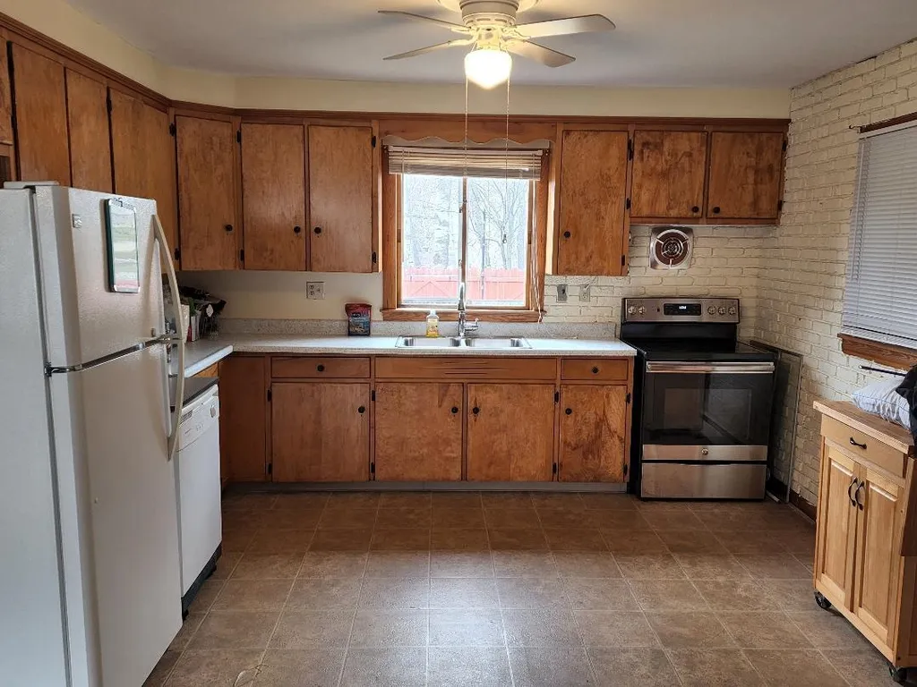 41 Verdun Street Berlin NH 03570