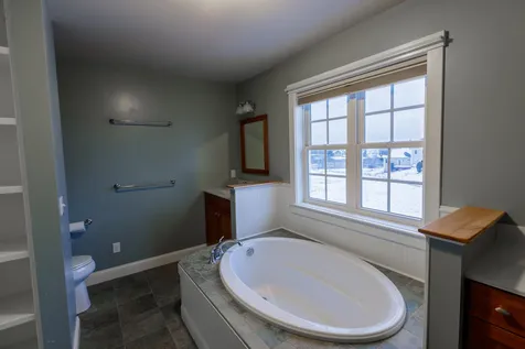 18 North Jefferson Road South Burlington VT 05403