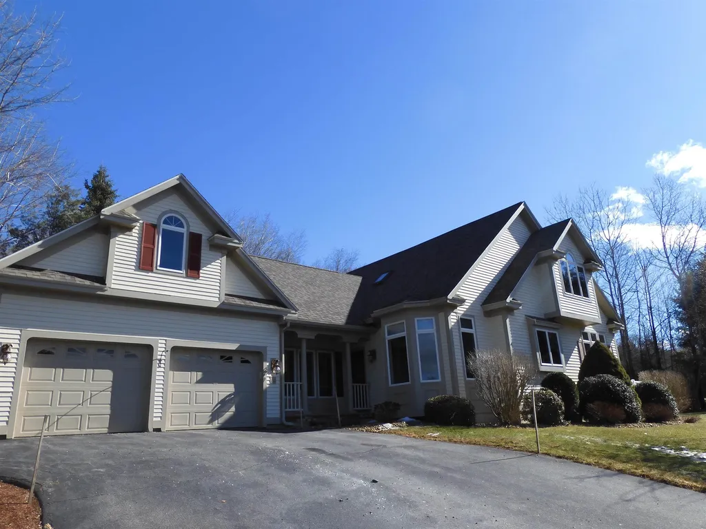 62 Hawkins Glen Drive Salem NH 03079